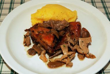 Coniglio porcini e polenta | Trattoria Gasparo - Brescia